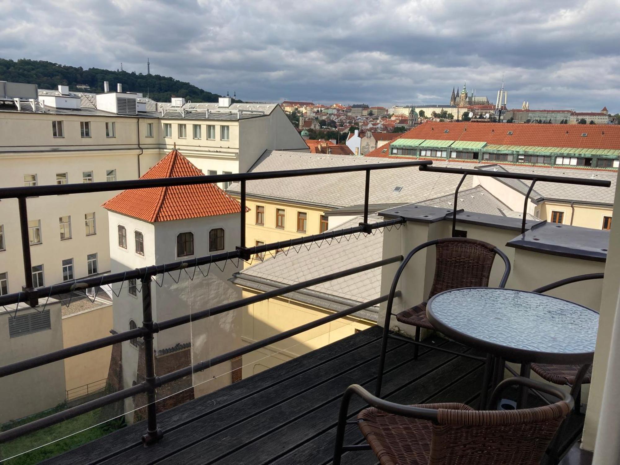 Castle View Apartment Прага Екстер'єр фото