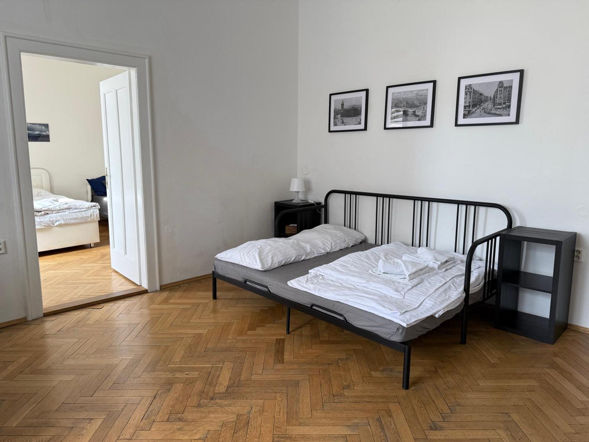 Castle View Apartment Прага Екстер'єр фото
